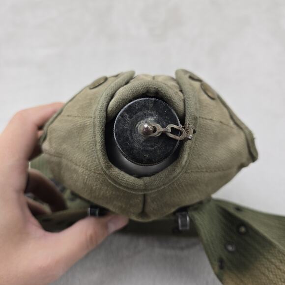 Vintage US Military Army Metal Aluminum Canteen w/ Belt & Cover 1939-1943 WW2 - Picture 4 of 12